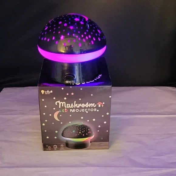 Mushroom 🍄  LED projector - Picture 2 of 4